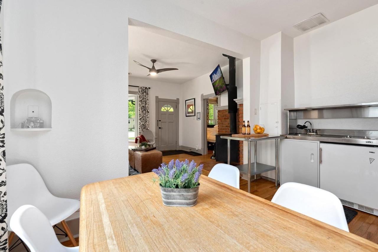 Lola House! Cozy Comfort, Prime Old Town Location Fort Collins Eksteriør bilde